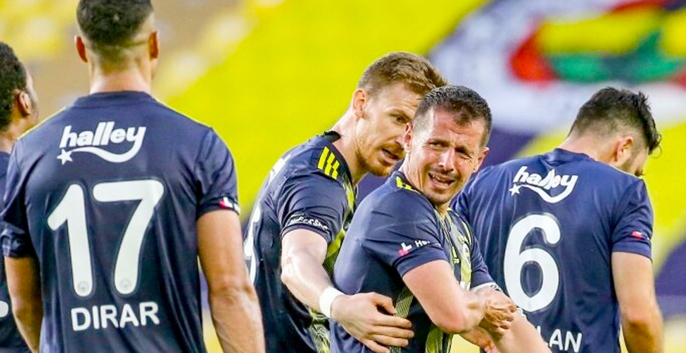 Fenerbahçe antrenmanında kavga