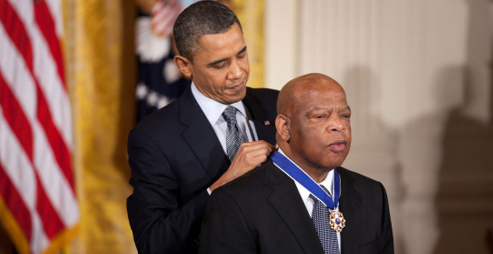 İnsan hakları hareketinin 'kahramanı' John Lewis hayatını kaybetti