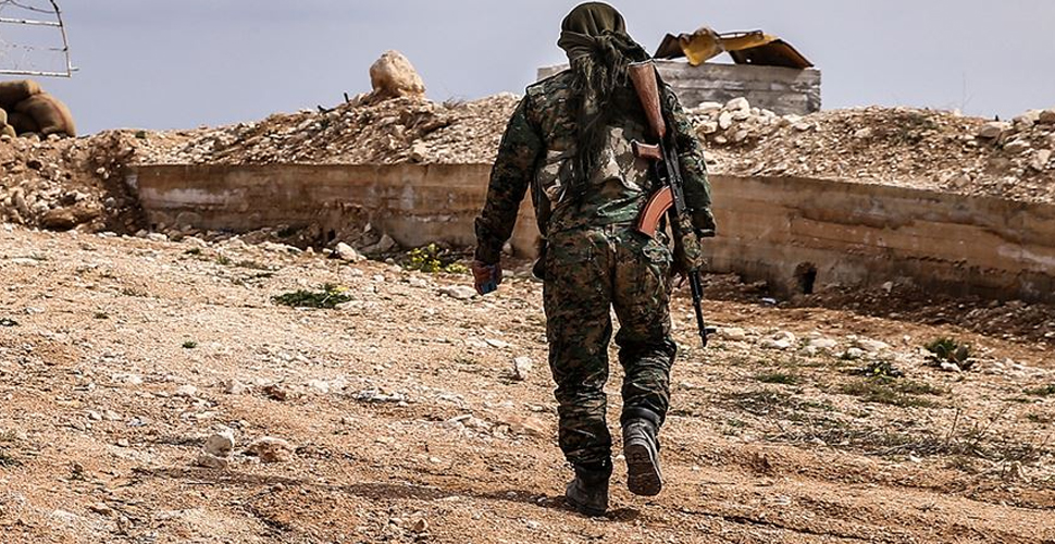 YPG Deyrizor'da köylere baskın yapıp sivilleri alıkoydu