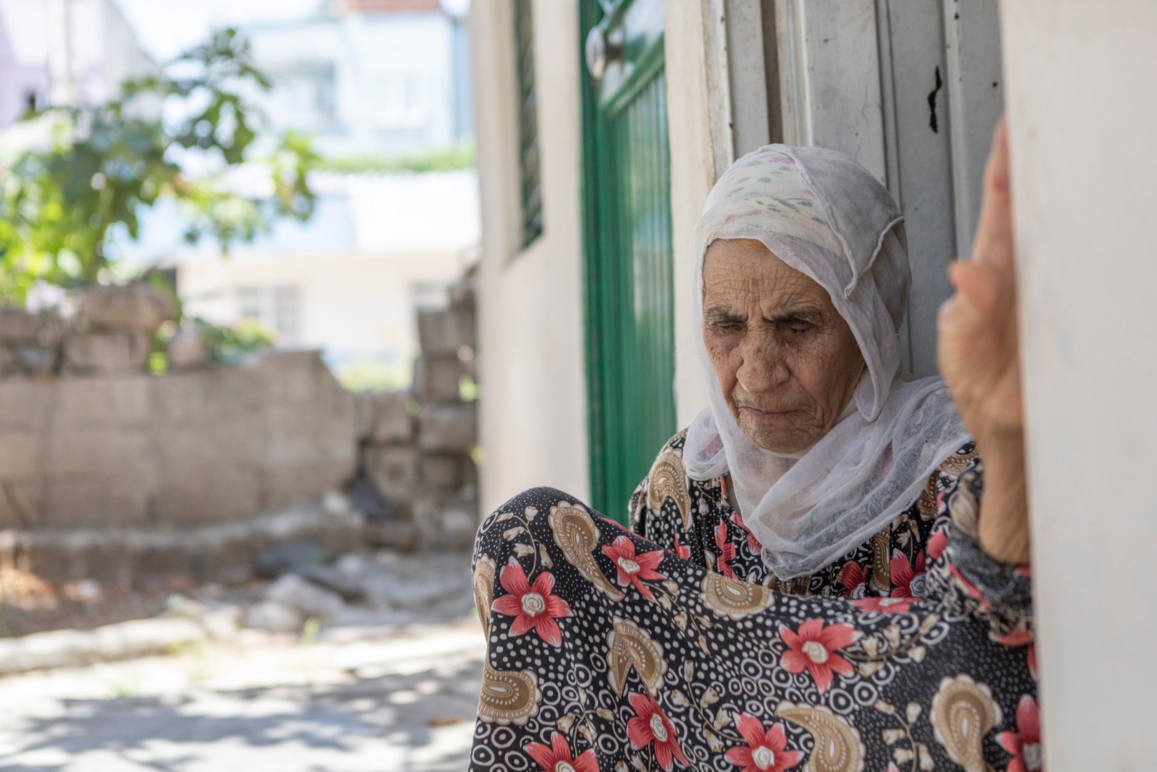 Mersin'de görme engelli Emine Bakır'ın tek gözlü evde yaşam mücadelesi
