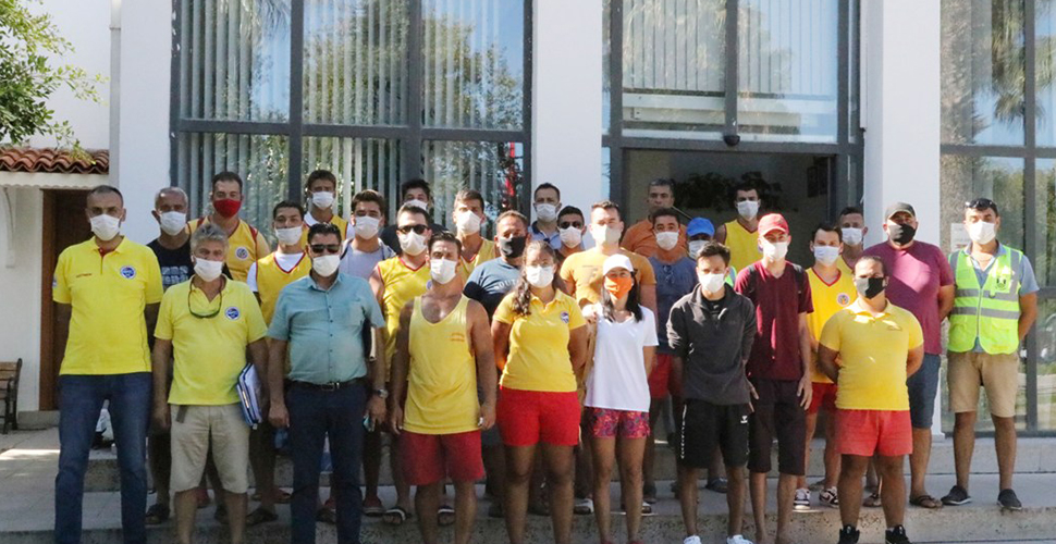 Bodrum Halk Plajlarında cankurtaranlar göreve hazır