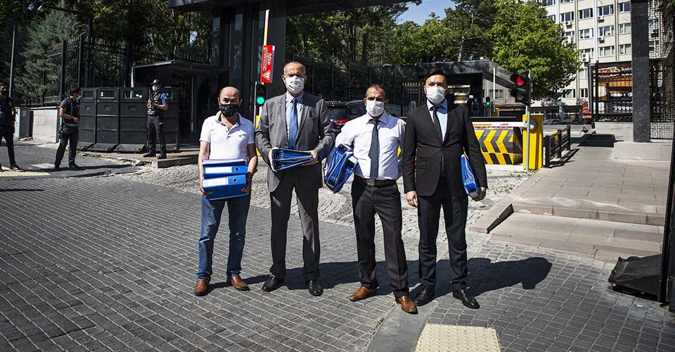 Öztürk Yılmaz'ın Yenilik Partisi, kuruluş dilekçesini verdi