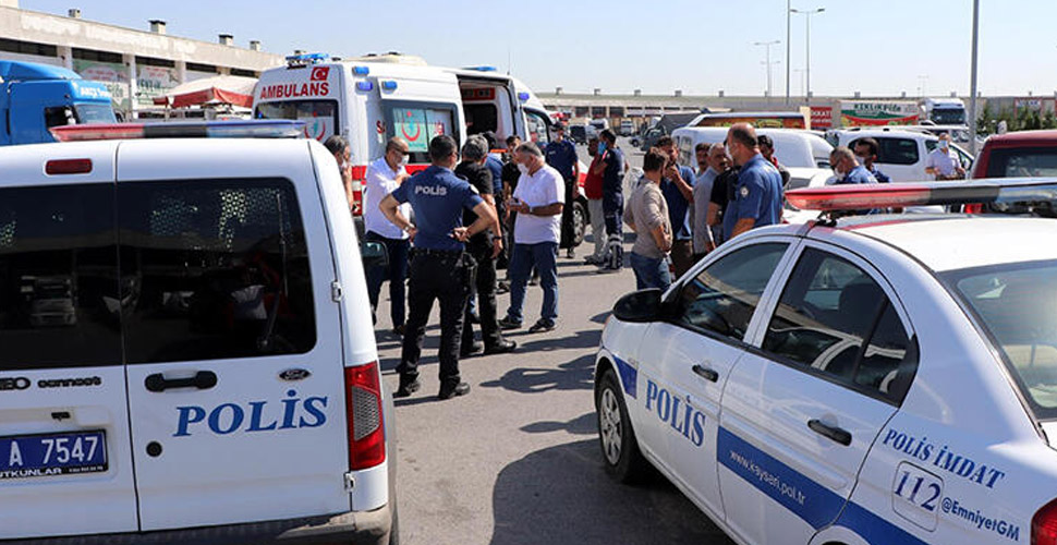 Suriyeli hamalların 'kasa indirme' kavgasında 3 yaralı