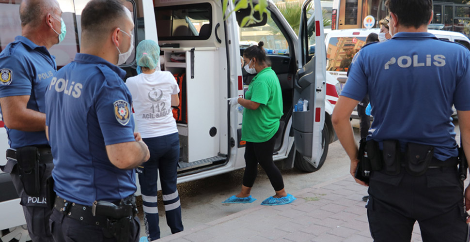 Doğum yapan koronavirüslü kadın uyuşturucu için hastaneden kaçtı
