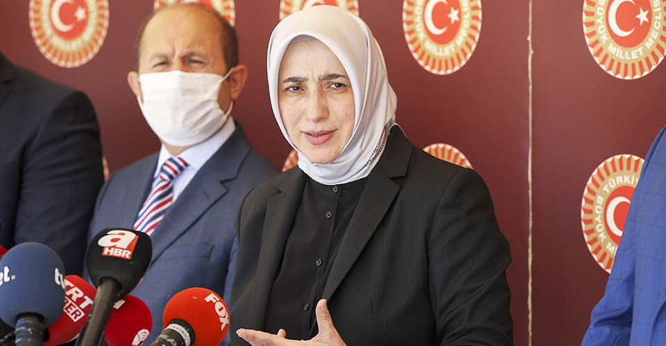 Son dakika! AK Parti 'sosyal medya' teklifini Meclis'e sundu