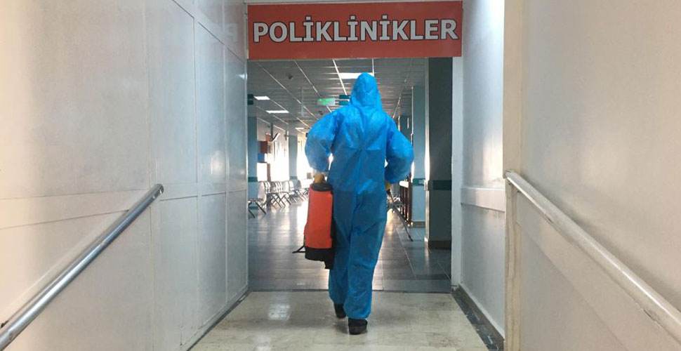 Başkale Devlet Hastanesi'nde çalışan 10 sağlık personeli koronavirüse yakalandı