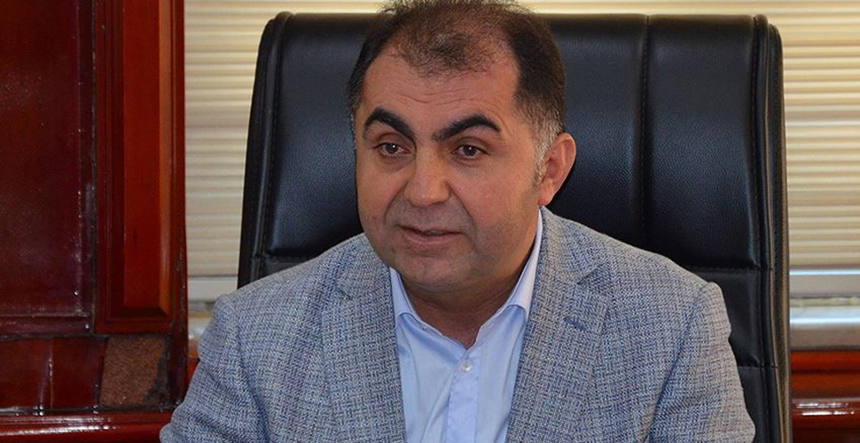 Görevden alınan Batman Belediye Başkanı Mehmet Demir gözaltına alındı