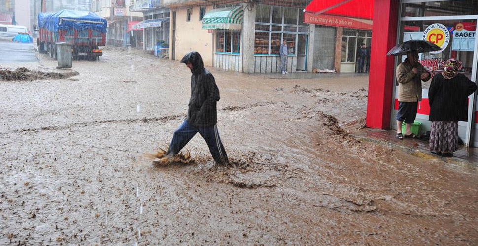 Orta ve Doğu Karadeniz için şiddetli yağış uyarısı