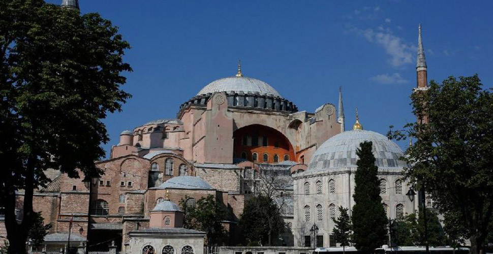 Ayasofya'da ilk cuma namazına kimler davetli, kimler değil?