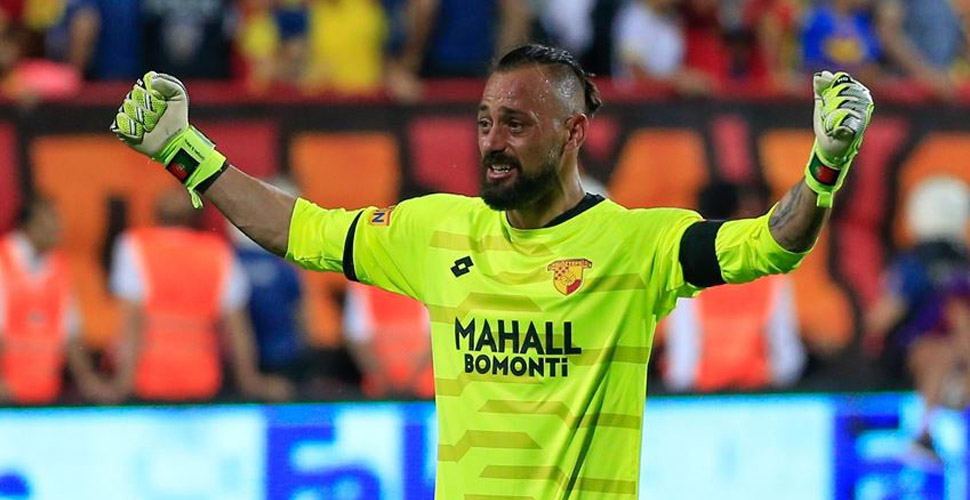 Portekizli kaleci Beto, Göztepe’ye veda etti