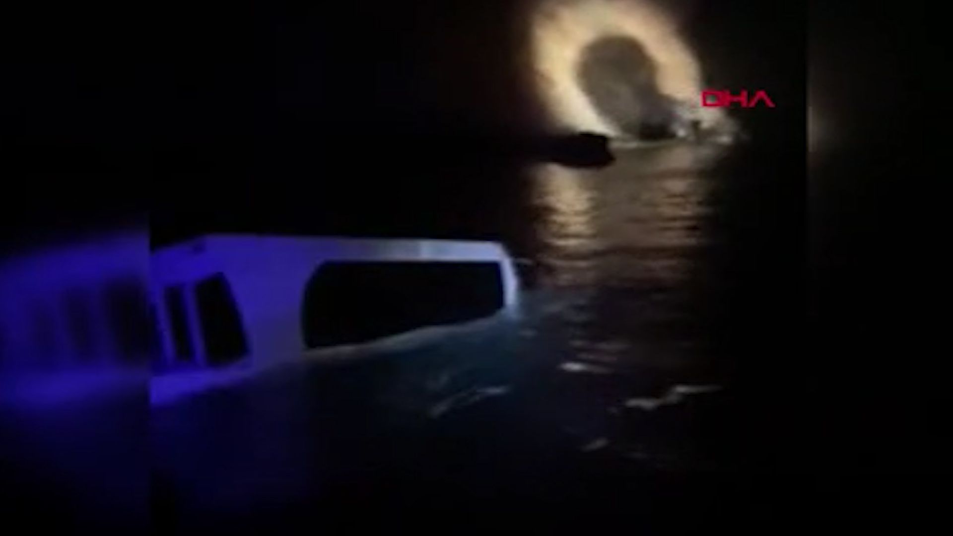 Heybeliada açıklarında deniz taksi alabora oldu: 27 kişi kurtarıldı