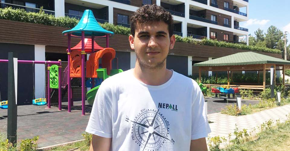 Deniz Aydemir TYT birincisi oldu: Not alarak planlı çalıştım