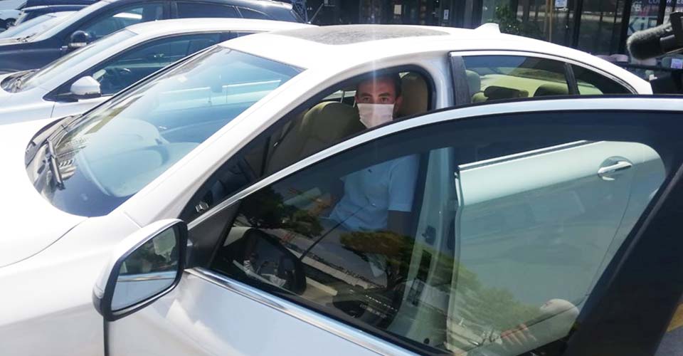 İlker öğretmen, YKS birincisi Gürkan İnal'a lüks aracını kaptırdı