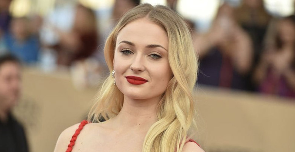 Game of Thrones'un yıldızı Sophie Turner anne oldu