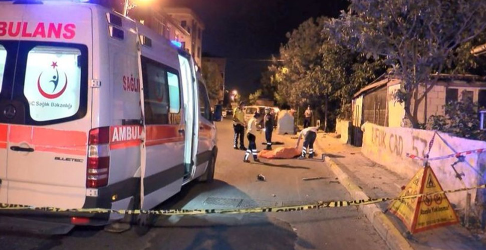 İstanbul'da polisten kaçan motosiklet sürücüsü kazada öldü