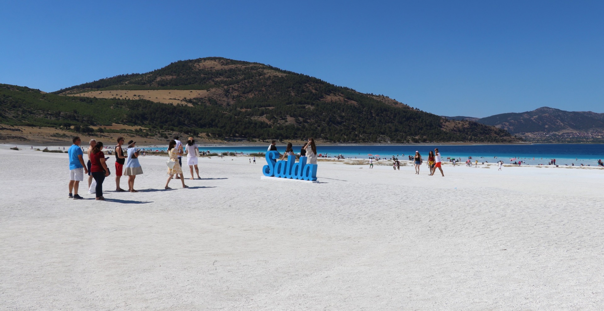 Salda Gölü görselliğinin yanı sıra bilimsel değeriyle de ön plana çıkıyor