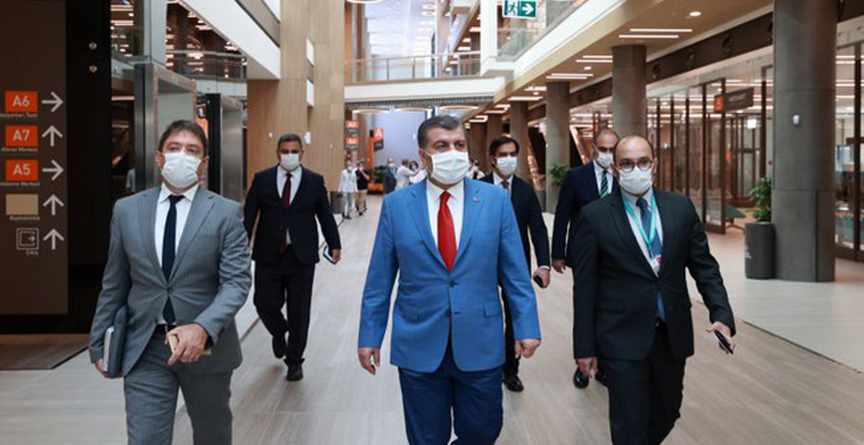 Bakan Koca'dan Çam ve Sakura Şehir Hastanesine ziyaret