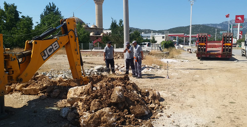 Antalya Büyükşehir Belediyesi ASAT Genel Müdürlüğü ekipleri bayram da hizmete devam etti