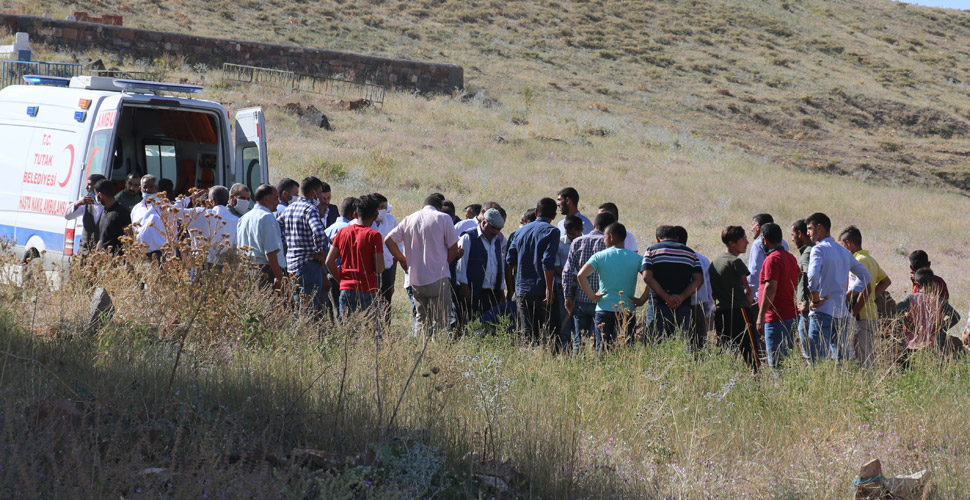 En mutlu gününde trafik kazasına kurban gitti