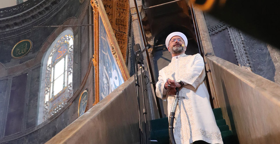 Ali Erbaş’tan 'kılıçlı hutbe' açıklaması: Hayretle karşılıyorum