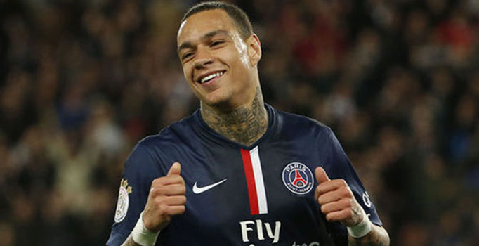 Fenerbahçe'de Gökhan Gönül'ün halefi imza için İstanbul'da