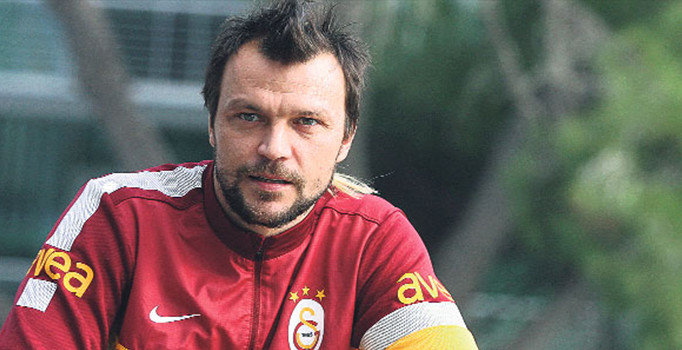 Eski Galatsaraylı futbolcu Türkiye'nin taktiğini açıkladı!
