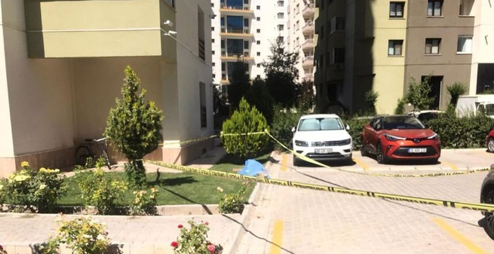Kayseri'de 13. kattan düşen 21 yaşındaki genç hayatını kaybetti