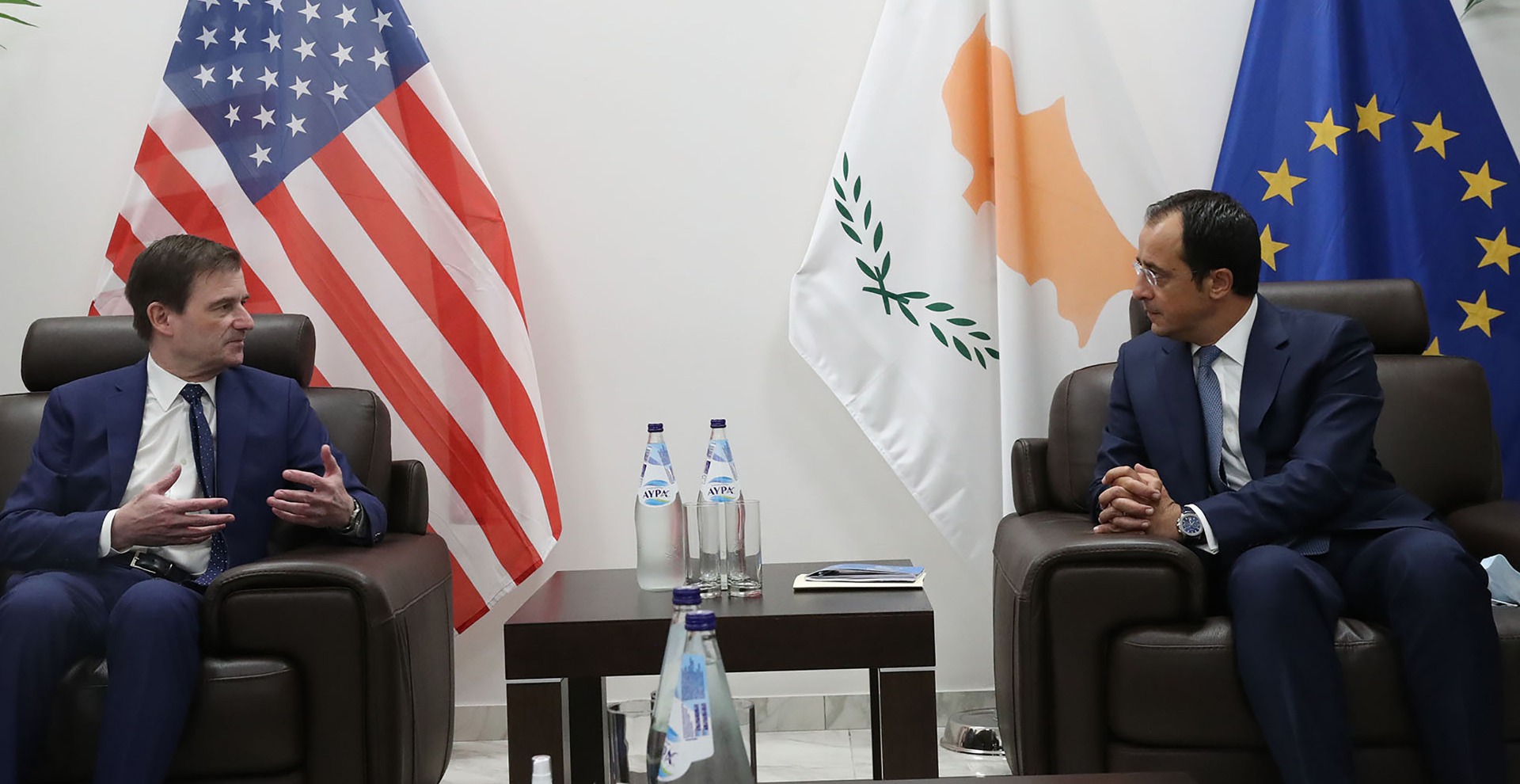 Köşeye sıkışan Güney Kıbrıs yönetimi ABD'den yardım istedi