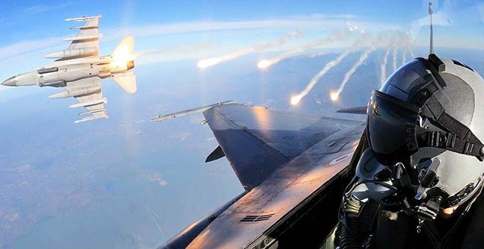 Son dakika! Hava Kuvvetleri'ne FETÖ baskını: Çok sayıda asker için gözaltı kararı