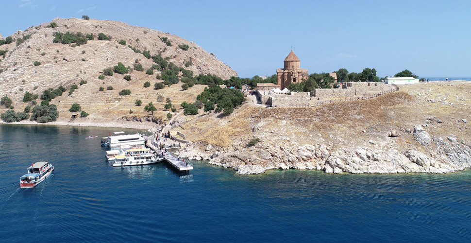 Akdamar Kilisesi'nde 8'inci ayin için hazırlıklar başladı