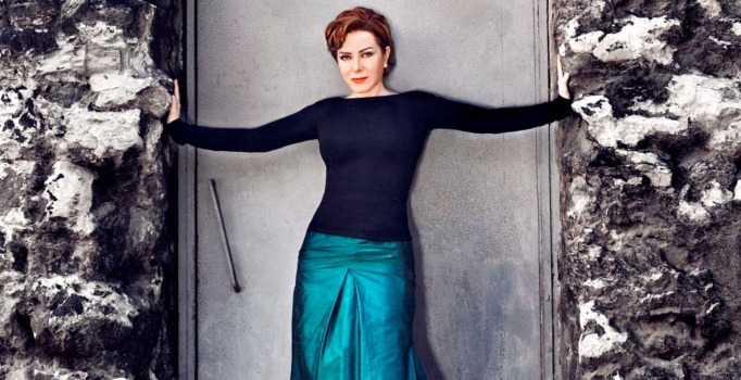 Zuhal Olcay gönlünü profesöre kaptırdı