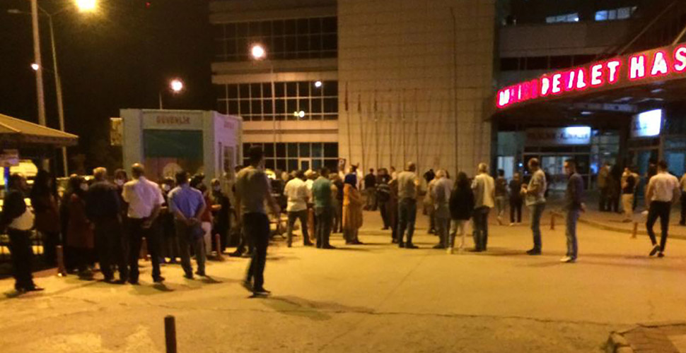 Kına gecesinde damat maganda kurşunuyla yaralandı