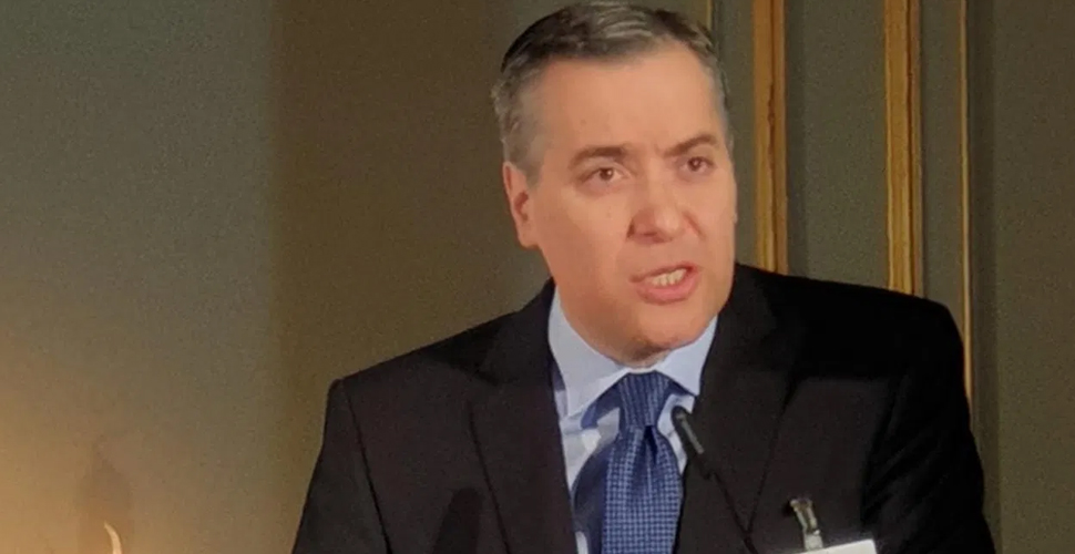 Lübnan'ın yeni başbakanı Mustapha Adin oldu