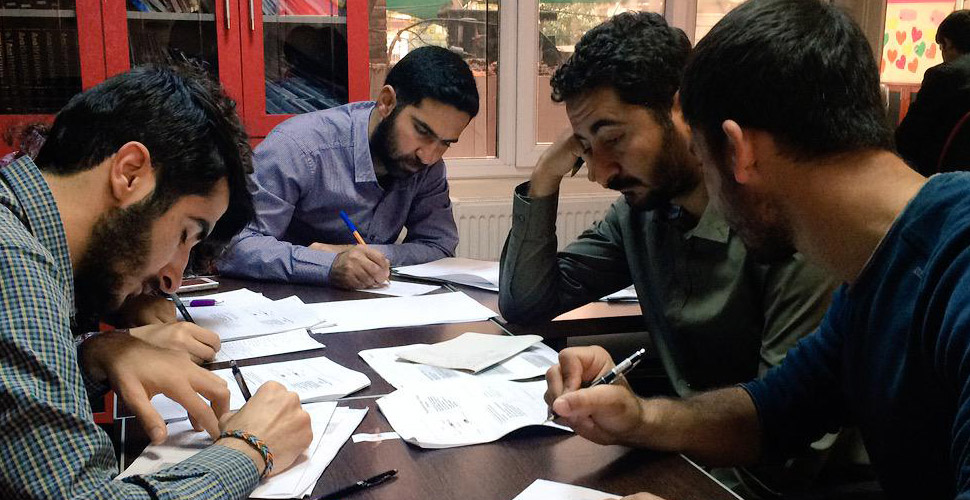 Türkiye'deki gençlerin her ikisinden biri mutlu değil