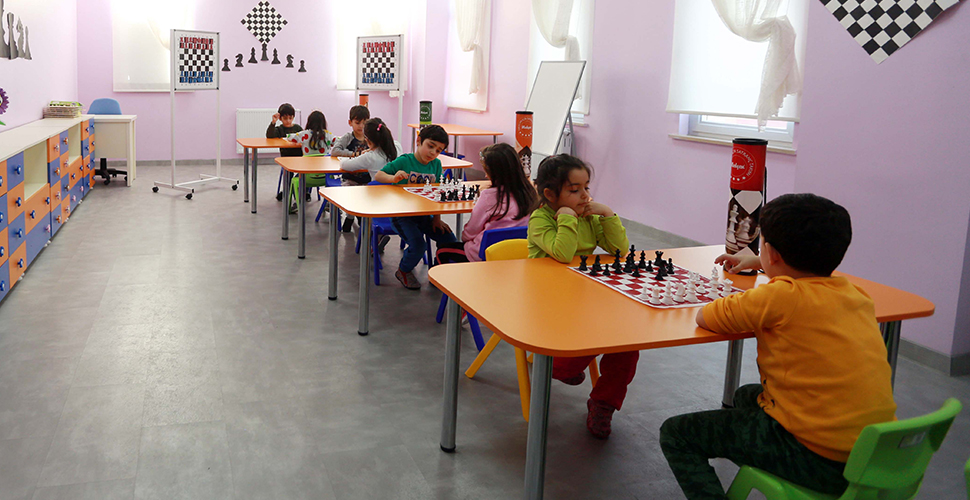 Yenimahalle’den Ata mahallesine büyük yatırım: tek sosyal tesiste yüzme havuzu ve kreş hizmeti