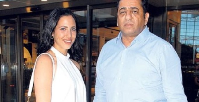 Zehra Çilingiroğlu dayısıyla alış veriş yaptı