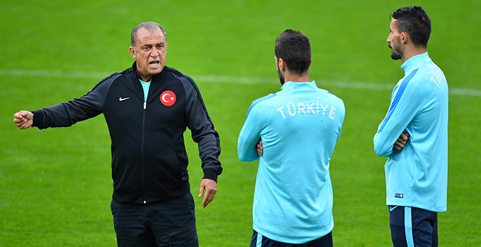 Terim'den beklenen rotasyon geldi: Hakan kulübede, Volkan Şen 11'de...