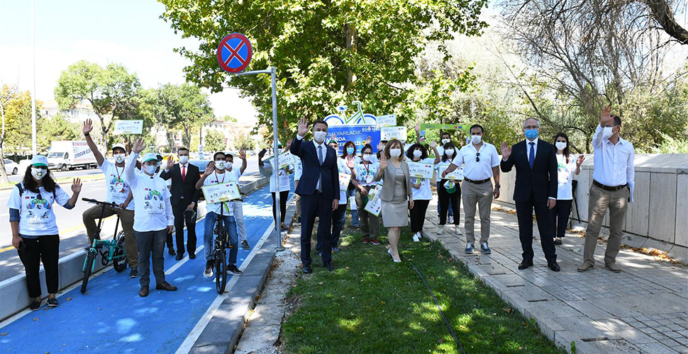 Başkent'e gelen yabancı üniversite öğrencileri, Bisiklet Yolu’nda pedal çevirdi