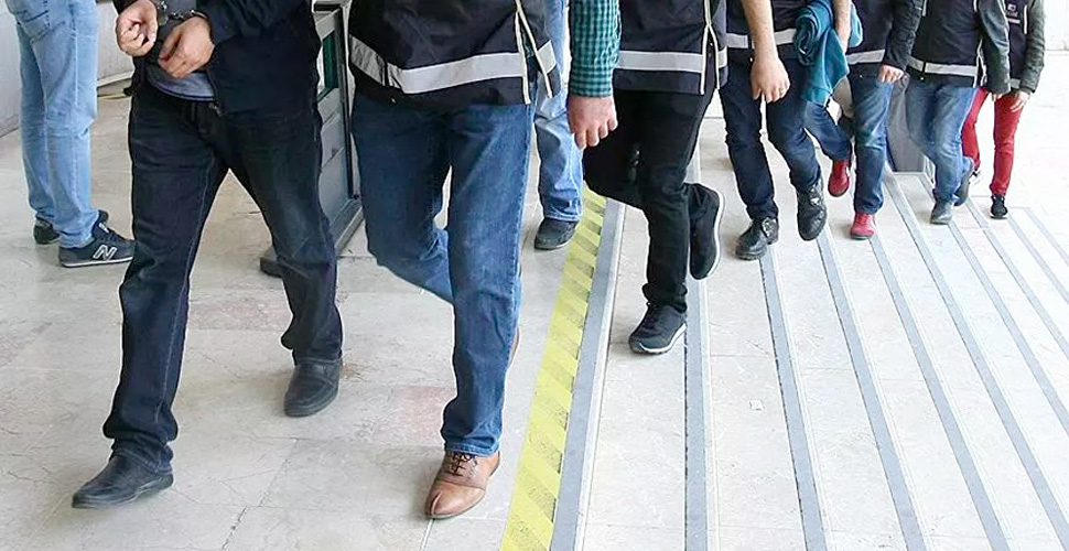 Son dakika... FETÖ'nün avukatlık yapılanmasına operasyon