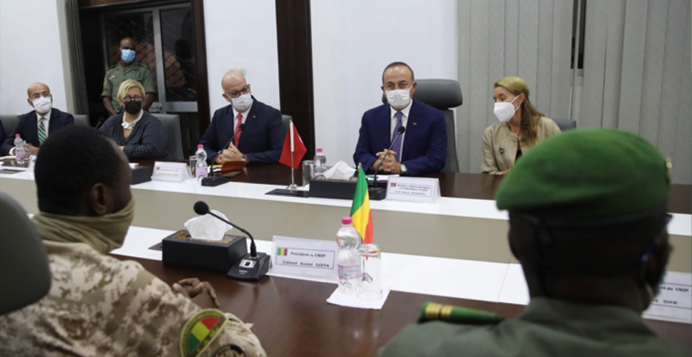 Darbenin ardından Mali'ye ilk ziyaret Türkiye'den
