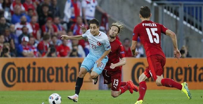 Burak Yılmaz ve Emre Mor tarihe geçti