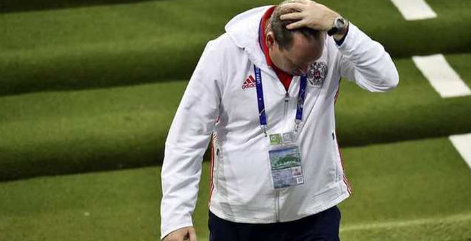 EURO 2016'da Rusya'yı çalıştıran Leonid Slutsky istifa etti