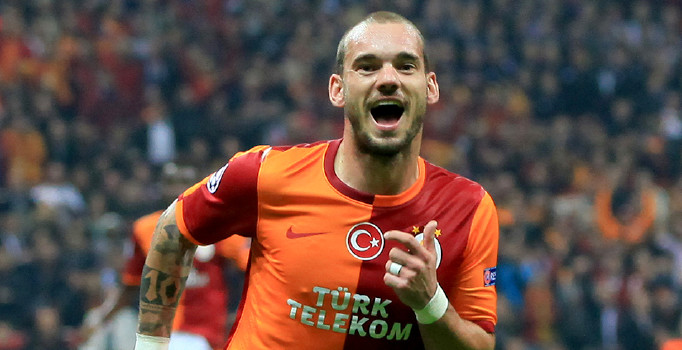 Menajeri Guido Albers: Sneijder 2 yıl daha Galatasaray'da oynayacak