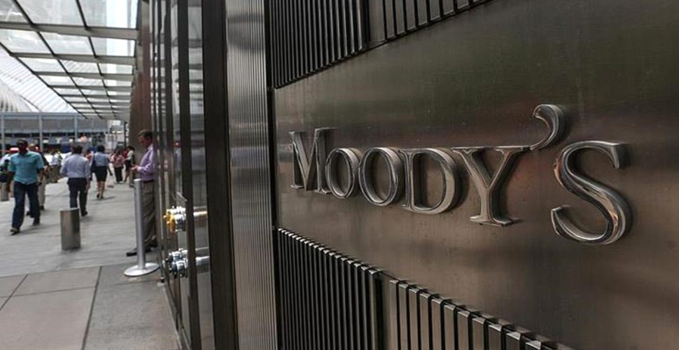 Ödemeler dengesindeki kriz not indirimi getirdi