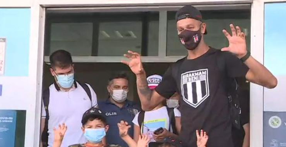 Josef de Souza Beşiktaş'a imza attı