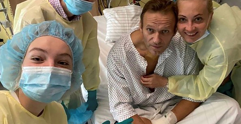 Navalni zehirlenmesinden sonra ilk kez fotoğraf paylaştı