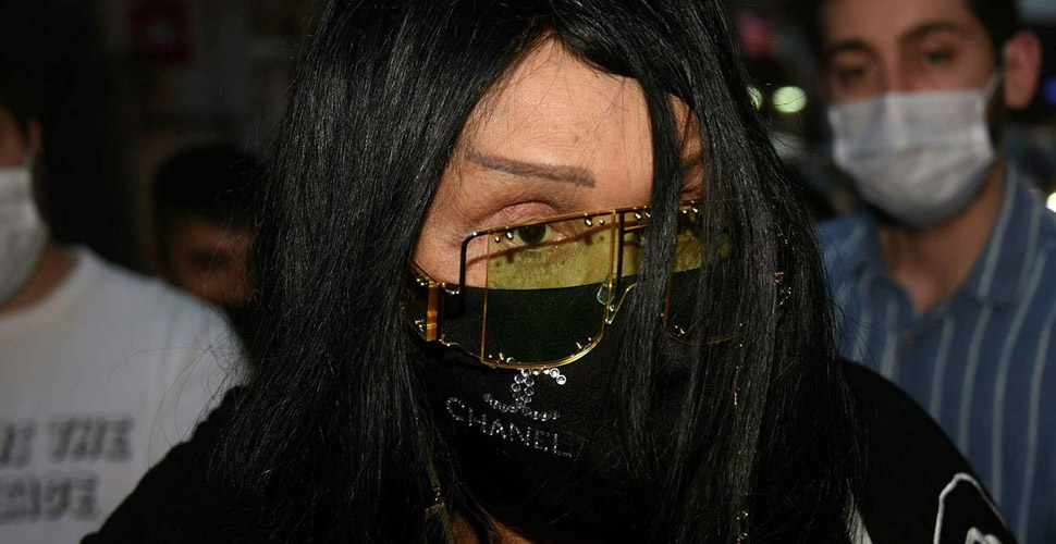 Bülent Ersoy hastaneye kaldırıldı