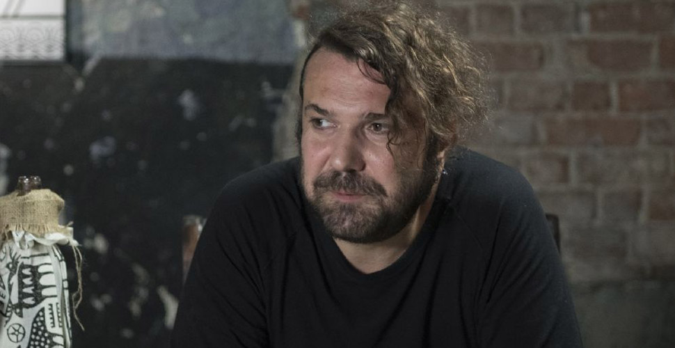 Komşusunu darbeden Halil Sezai’nin İzmit’teki konseri iptal edildi