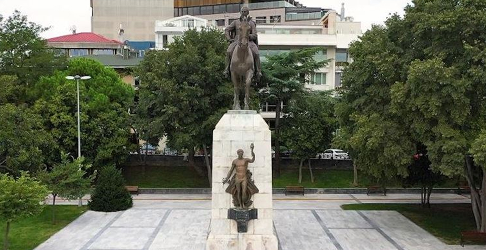 İnönü heykelinin olduğu park koruma altına alındı