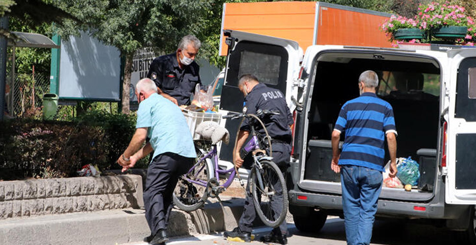 Eskişehir'de otomobilin çarptığı 78 yaşındaki bisikletli hayatını kaybetti